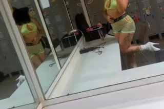 life size barbie - Image 1