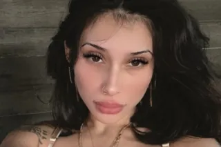 LATE NIGHT PETITE TREAT 💋 - 22 - Image 3