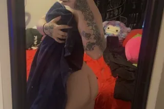 The REAL Princess Hanna ❄🐇😍💚 -... - Image 2