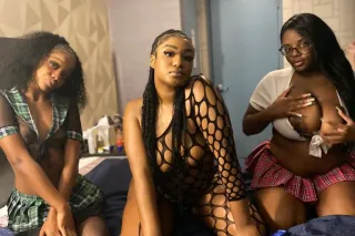 💕3GIRLS FULL OF FUN💋💦🍆CUM SLUT... - Image 3