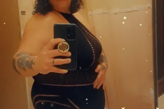 COME TASTE N SLIDE IN MY WATER... - Image 2