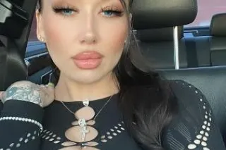 THE HOTTEST REAL SISTER😍 DUO👯♀... - Image 1