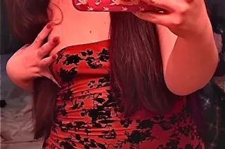 sexy thicc white girl ready to... - Image 4