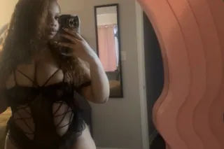 🖤😻1 NITE N TOWN Your Favorite ... - Image 1