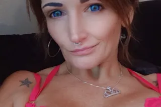 Petite & Discreet - Image 7