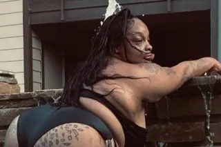 😍BBW THICK SEXY REDD TATTED HE... - Image 3