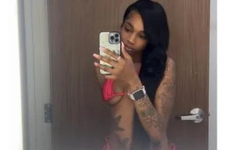 Let this Barbie make your day💦😻 - Image 1