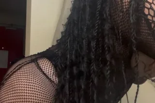 THROATED BACK IN TOWN READY NO... - Image 2