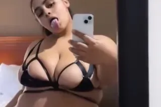 THROATED BACK IN TOWN READY NO... - Image 4