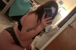 White BBW Milf - Image 1