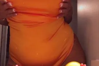 welcome to Strawberries world ... - Image 1