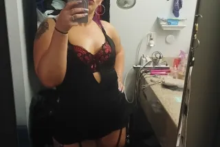 if you like thick white girls ... - Image 1