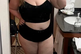 Downers Grove 💎 𝐶𝑢𝑟𝑣𝑒𝑠 𝑙𝑖𝑘𝑒 𝑡𝑒... - Image 4