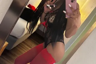 Natural beauty young freak INCALL birthday girl. come tip me🥰 - Image 8