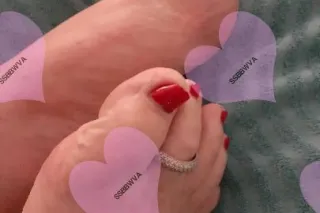 Soft Pink Lips SS BBW VA - Image 6