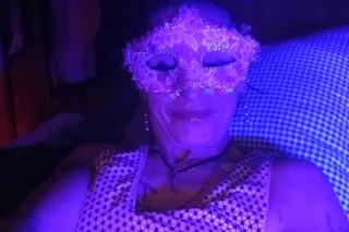 new girl on the block - Image 6