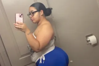 💕MIXED LIGHTSKIN BIG BOOTY GYA... - Image 3