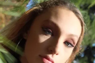 blonde  brunette  both  🤫 - Image 5