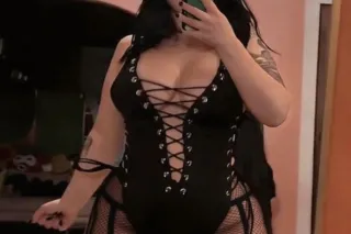 🔥🔥🔥MILF Alert 🔊🔊🔊📢📢📢MILF alert 🔥🔥🔥 Real Woman and Real Curvy💦💦💦 Available for Outcall and Factime Shows📲📲📲 - Image 4