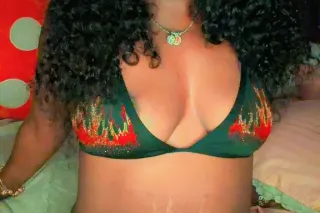 100% real not a SCAM. be sure to look at my videos and pictures. Thank you. They are all recent.💋💌👌🏾 - Image 9