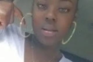 Spontaneous✨Elegant & Full Of ... - Image 2