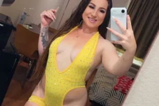 BACK IN TOWN🎀100% Real Petite ... - Image 1