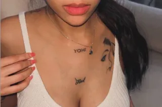 Sweet kind sexy girt 😘🩵 availa... - Image 1