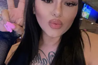 outs 📲screening req. serious inq. only 🩷-- Kari the Hottie -- Thick Latina Princess 👑 Ready to Be Spoiled – Serious Only - Image 6