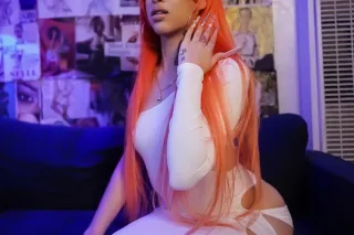 LightSkin Greeneyed Slim Petite THANGG👀😍 - Image 7