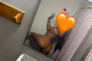 Lil Jello/brownskin/slim/20 ye... - Image 4