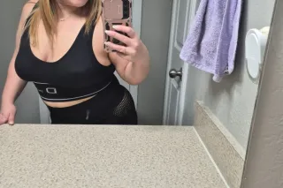 chica sexy en la cuidad - Image 5