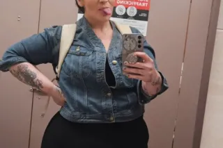 Thick with a HUGE Ass, Tattoed, 100% Real. Come see for yourself. 😈 - Image 4