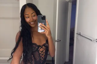 YOUR FAVORITE DISTRACTION 💋 - Image 2