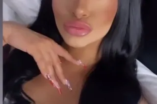 BUSTY LATINA - 27 - Image 2