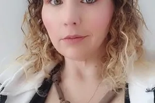 Your Favorite big booty white chocolate come take a bite 😉 - Image 8