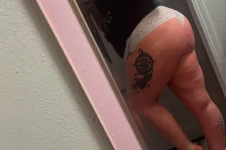 Hey Dadddy!! cum let Sunni bri... - Image 3