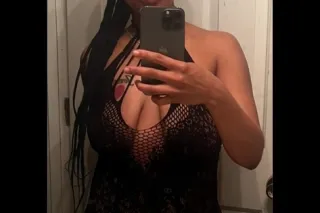 Comeeee Deepthroaaaat Me Daddy... - Image 1