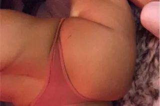 Sexy Kitten with a Killer Body... - Image 4