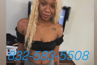 Two girls. One frequency. Zero competition 😘🌹🥰 - Image 8