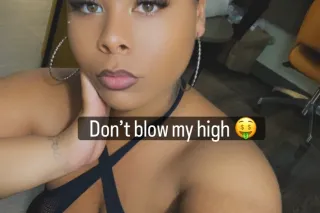 HAPPY HOLIDAYS 🎄catch me while u can VISTING😊NO RUSH GOOD VIBES 💕3HOLE SP N QV LEAVIN IN FEW HRS ⭐⭐⭐ NO STALKERS OR WERIDOS THANK U 💕 - Image 8