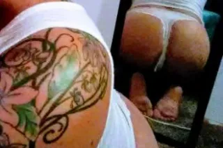 Mindy Moon doing housecalls - Image 5