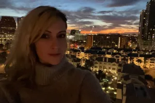 Highly intelligent and sexual ... - Image 2