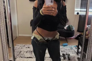 PETITE BROWNSKIN BABE SERIOUS ... - Image 4