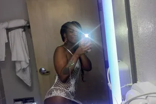 2 GIRLS SPECIAL Hmu Prices - 2... - Image 4