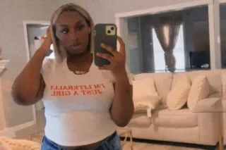 looking for a sexy partner - 2... - Image 1