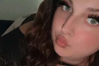 incall outcall hottie with a b... - Image 3