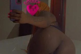 incalls / Outcalls come see this tight and wet fat pussy 🤪 - Image 5
