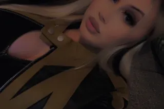 Blonde Petite Babe 😍 The Spinner You Crave 💦 Don't Miss Out 💕 - Image 9