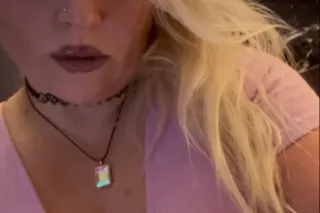 SLOP TOP SUNDAY Specials!!! Big buddy, whats up!! I got something that u can phuck! The throat goat but some call me Mighty Mouth 👄💪🏼 Link me, I am legit baddest bunny of all the snow bunnies! see for yourself! - Image 5