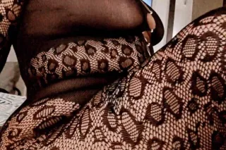 Let Me Be Your Sweet Escape 😘🥰 BBW Latina milf Babe 🍑😻🫦 - Image 7